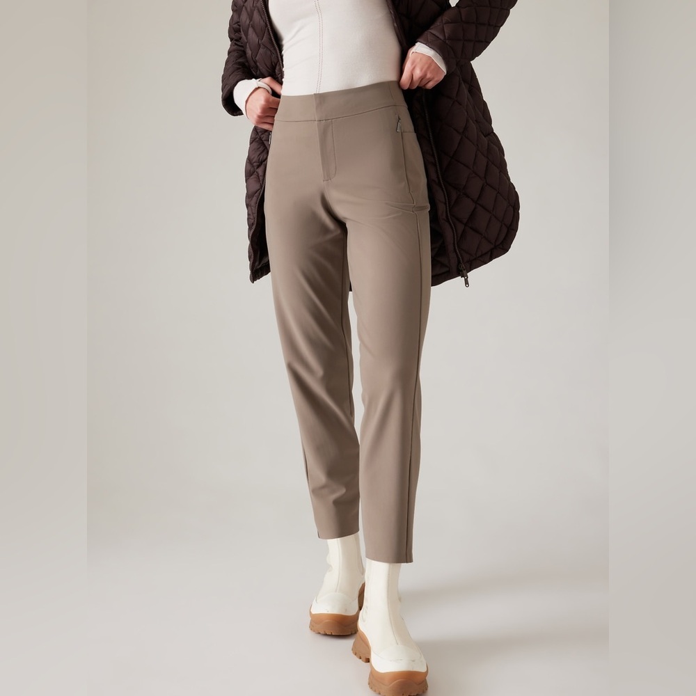 Athleta Stellar Trouser Tan Ankle‎ Pants